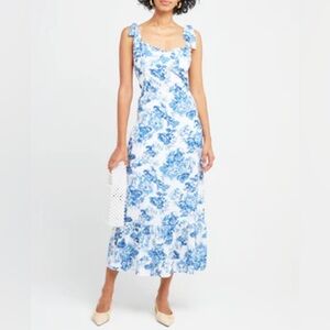 Few Moda OPT Blue and White floral dress
